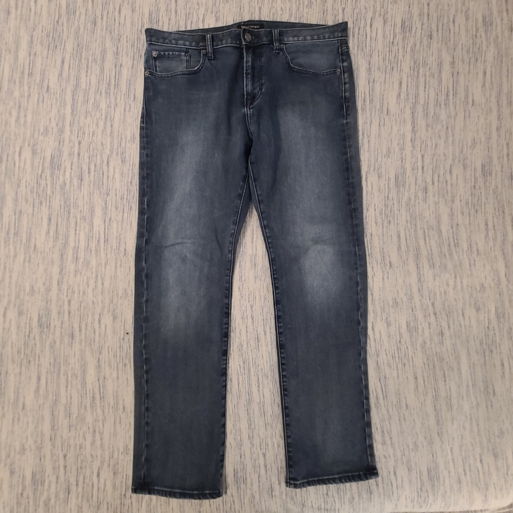 Banana Republic 34x32 straight leg jeans